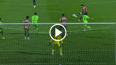 El golazo con el que se iba a estrenar Brian Gutiérrez con Chivas