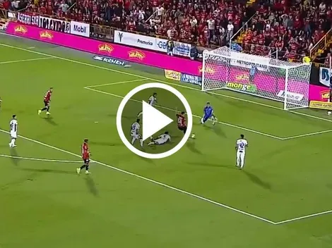 ¡Imparable! Así fue el golazo de Ronaldo Cisneros en Costa Rica