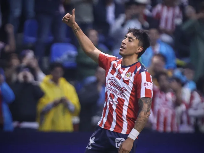 Omar Govea habló de su renovación que sigue pausada en Chivas