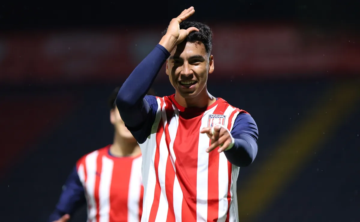 Jesús Hernández, la joya que Chivas le compró a Querétaro y debutó con gol en el Tapatío