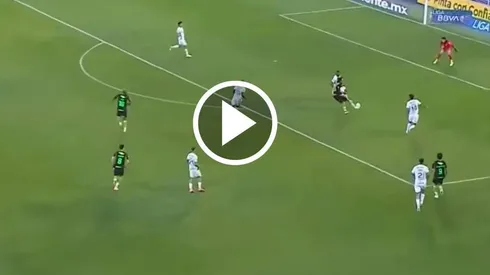 Golazo de Rodolfo Pizarro ante Santos Laguna.
