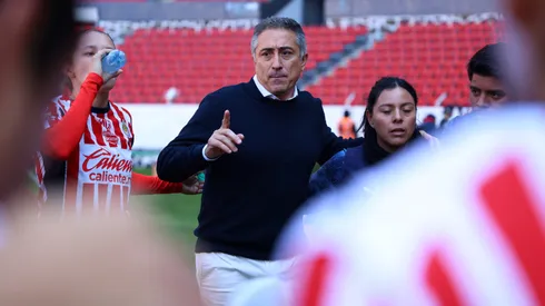 Antonio Contreras fue autocrítico tras la victoria de Chivas Femenil.
