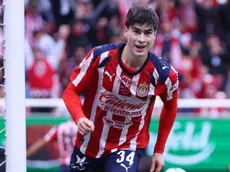 Así se vio desde otra toma el gol y festejo de la "Hormiga" en el Chivas vs. Querétaro