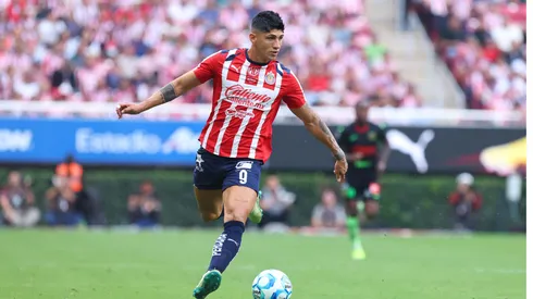 Alan Pulido sería refuerzo de Monterrey
