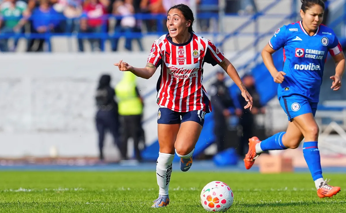 Eva González, el fichaje que sorprendió a la afición de Chivas Femenil en el Clausura 2026