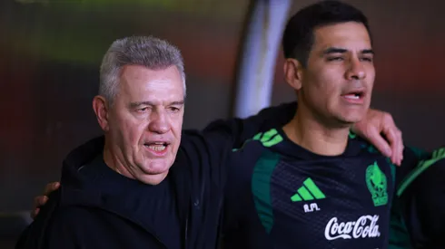 Javier Aguirre tiene en la mira a dos futbolistas de Chivas
