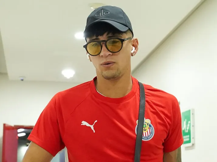 Pulido volvió a encender rumores de su salida de Chivas