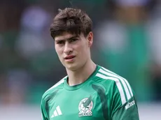 Decisión del AC Milan con Santiago Giménez beneficia a la "Hormiga"