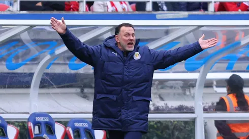 Gabriel Milito repetiría alineación.