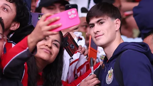 Los jugadores de Chivas tuvieron un recibimiento especial.
