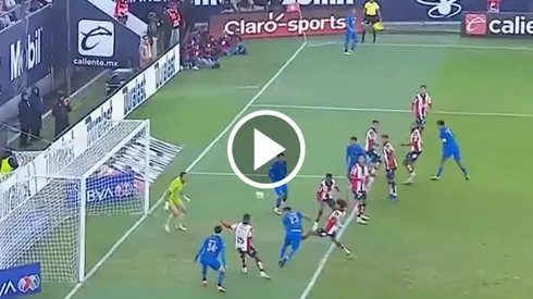 El gran gol de Dani Aguirre tras "ser expulsado"