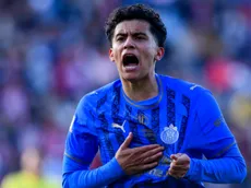 Richard Ledezma sigue brillando en Chivas