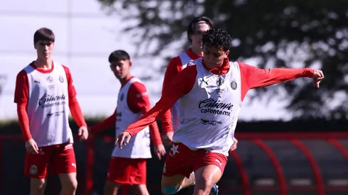 Chivas destacó la pegada de Richard Ledezma
