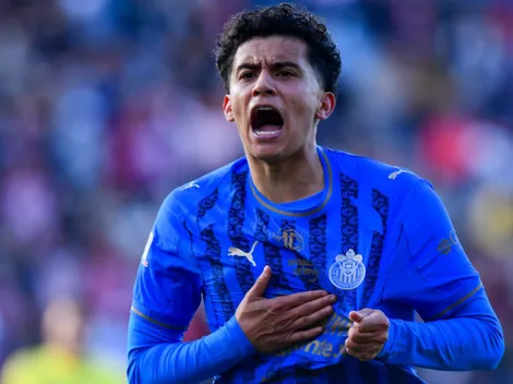 Caliente habría provocado cambio en tercera indumentaria de Chivas