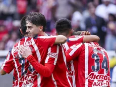 Chivas responde en la cancha y la Liga MX lo premia