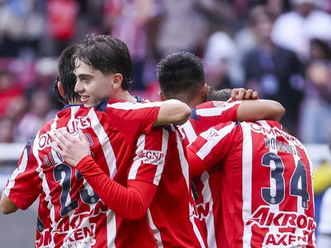 Chivas responde en la cancha y la Liga MX lo premia