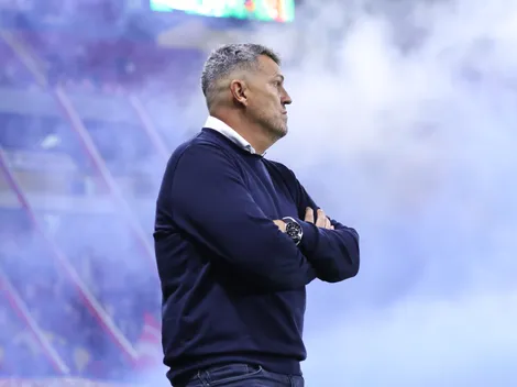 Dirigió a Chivas tan mal que exigieron su renuncia, ahora será DT en Europa