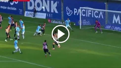 Golazo de Leonardo Jiménez para el Tapatío.