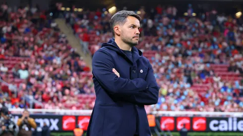 Nicolás Larcamón advirtió que van a proponer ante Chivas.
