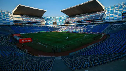 Así luce la cancha del Estadio Cuauhtémoc 
