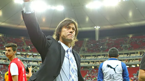 Almeyda pidió por México.