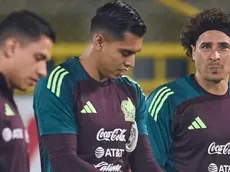 ¿Se tambalea el puesto de Raúl Rangel? Javier Aguirre deja abierta la competencia con Ochoa