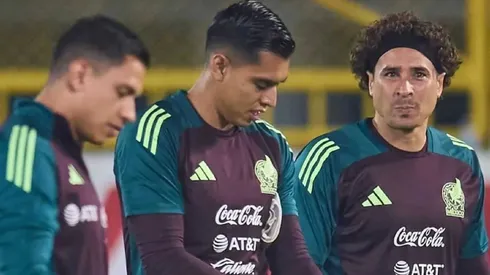 Guillermo Ochoa sigue bajo la mira de Javier Aguirre