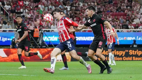 Chivas sufre en los 2dos tiempos y Toluca se fortalece.
