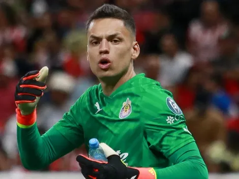 La verdadera razón por la que Chivas decidió renovar a Óscar Whalley