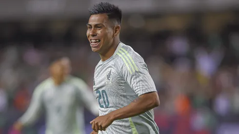 Efraín Álvarez es de los jugadores con más posibilidades de ir al Mundial.
