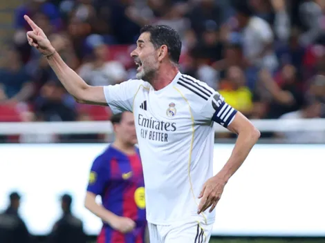 Afición de Chivas abucheó a Fernando Hierro