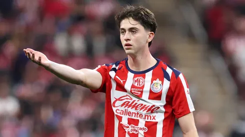 Brian Gutiérrez volvería al 11 inicial de Chivas.
