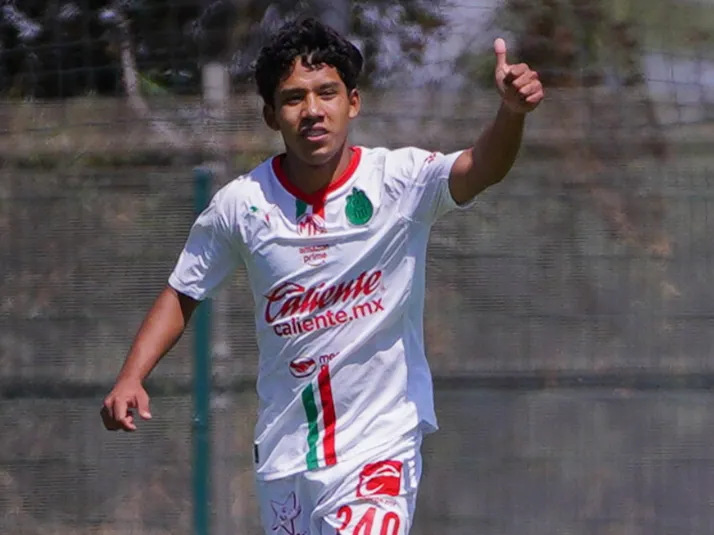 Gael García convirtió en el Clásico Tapatío