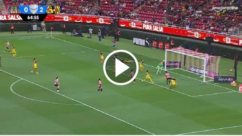 El gol de Alejandra Valenzuela en el Clásico Nacional Femenil
