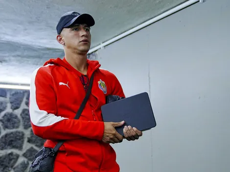 Alan Pulido reaparece en Chivas en publicación de Erick Gutiérrez
