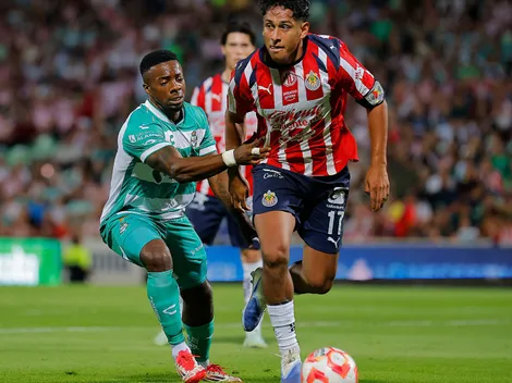 Así podría salir Chivas en el juego ante Santos Laguna