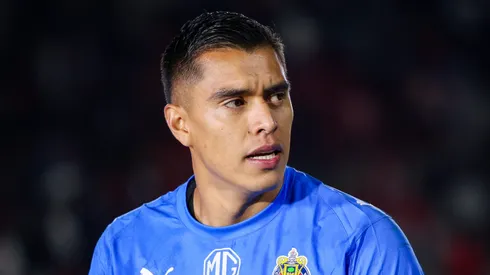 Jesús Bernal ya ve afuera de Chivas a Raúl Rangel.