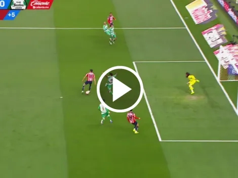 Video: Ricardo Marín puso el 3-0 de taco