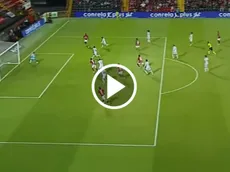 Ex-Chivas se lució con gol y asistencia en el extranjero