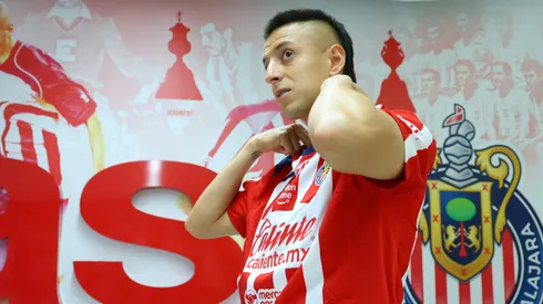 Chivas reconoció a Roberto Alvarado.