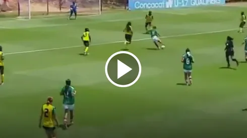 Mía Urbano anotó golazo para México.
