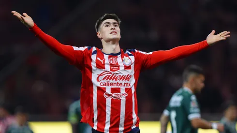 Armando González no deja de anotar en el Estadio Akron.