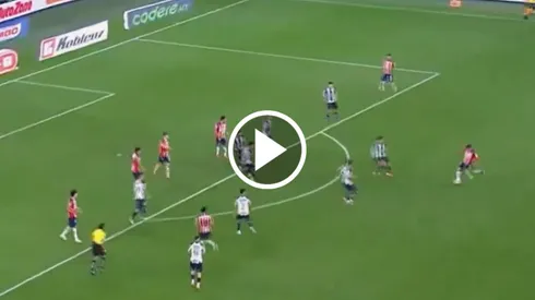 El golazo al ángulo del Cotorro contra Monterrey