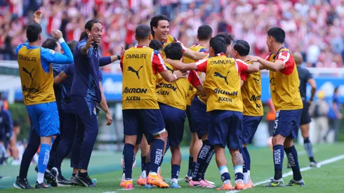 Varios jugadores suplentes de Chivas jugarían contra el Atlas.