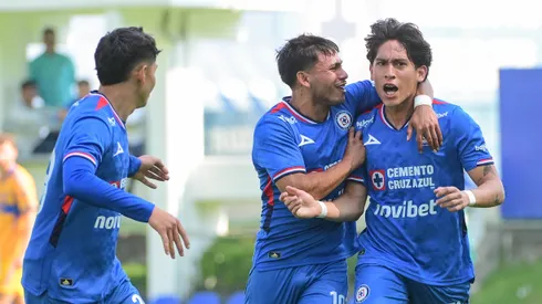 Ariel Castro salió de Chivas y ahora brilla en Cruz Azul.