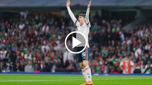 El espectacular recibimiento del Estadio Azteca a la Hormiga con México