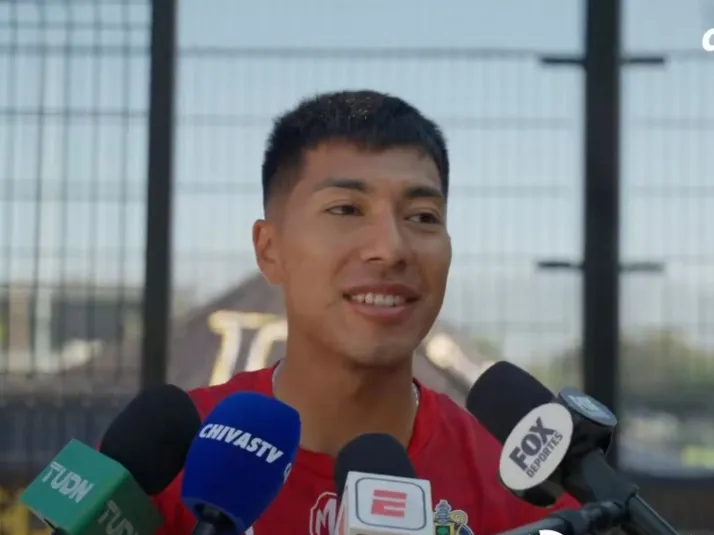 Lo que dijo Daniel Aguirre tras renovar con Chivas