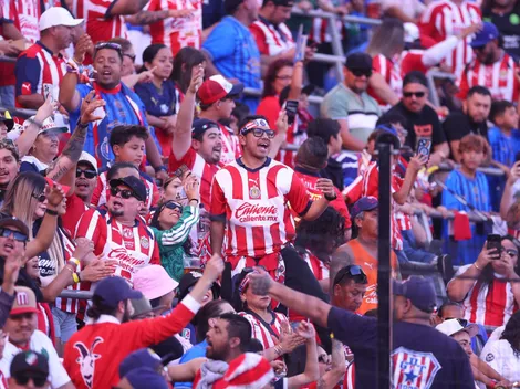 Aficionados protagonizan enfrentamiento antes del Atlas vs. Chivas