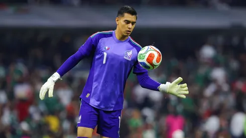 Raúl Rangel es seguido desde Europa.