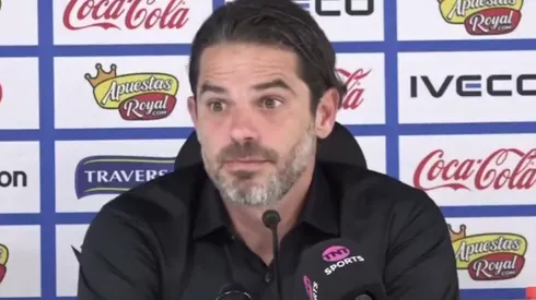 La soberbia respuesta de Fernando Gago a un periodista chileno.